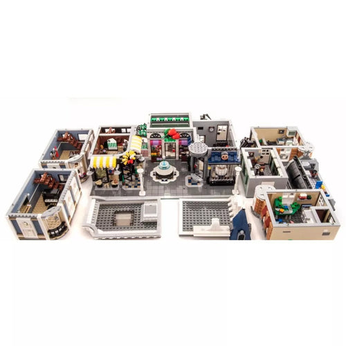 Assembly Square (10255)