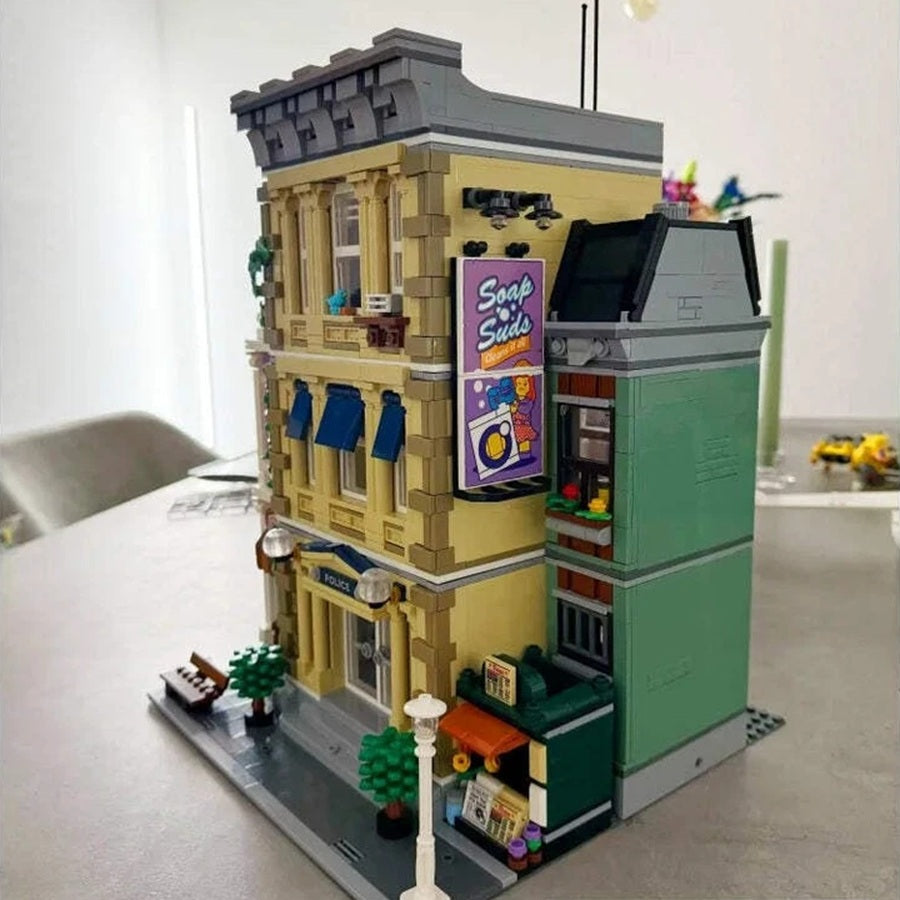 Police Station (10278)